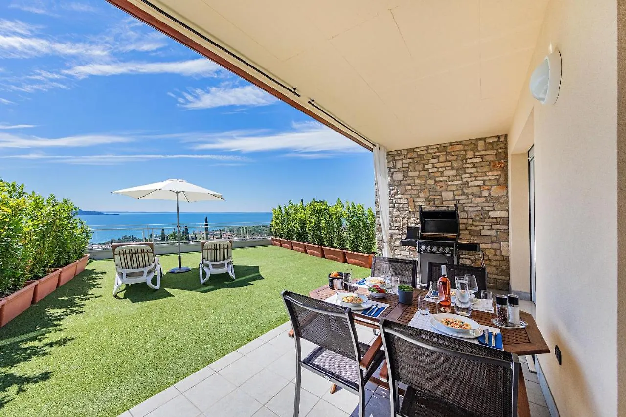 Poggio Al Sole 6 Apartment By Wonderful Italy Toscolano-Maderno 0*,